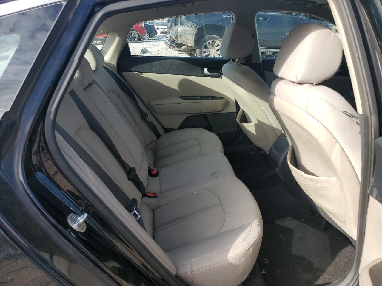 2016 Kia Optima - Image 11