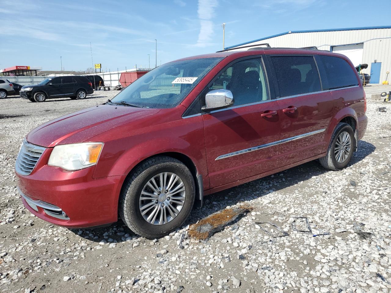 2013 Chrysler Town & Country Touring L for Sale in Cahokia Heights, IL - Side
