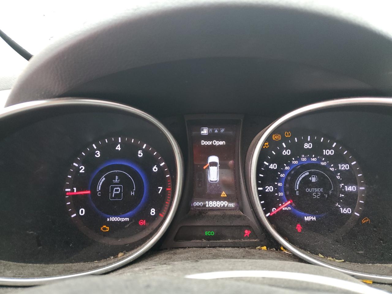 2013 Hyundai Santa Fe - Image 9