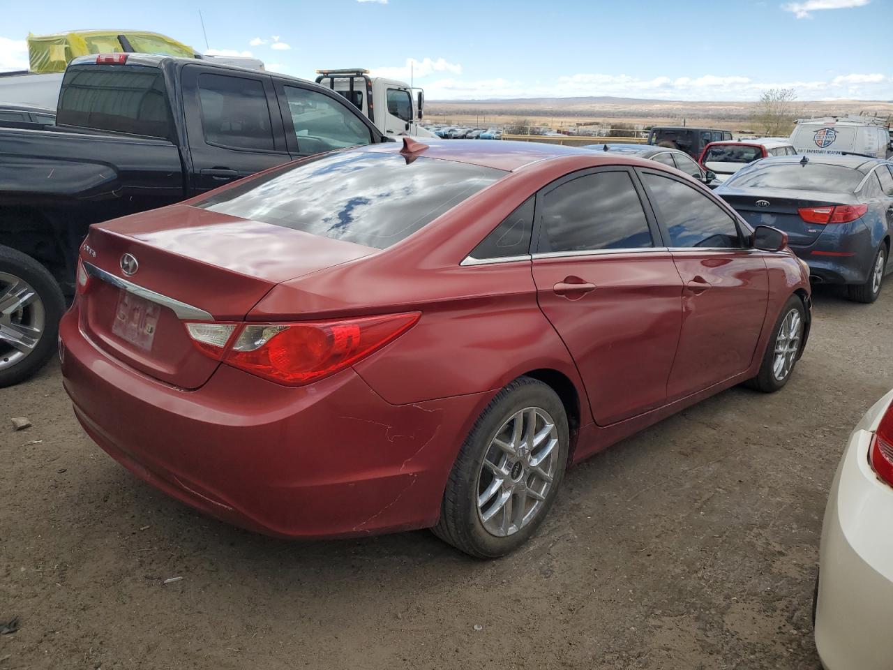 2013 Hyundai Sonata - Image 3