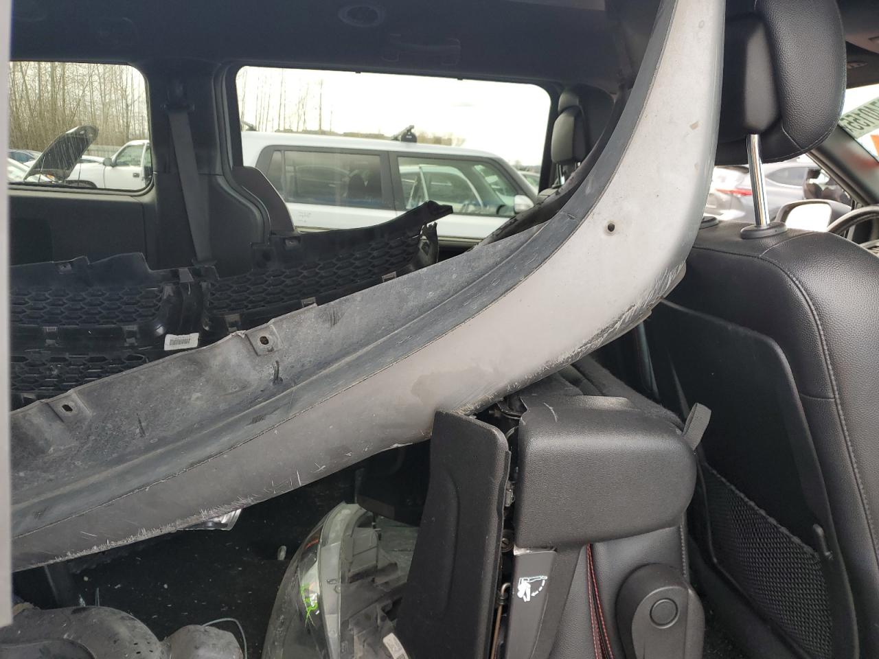 2019 Dodge Caravan - Image 11