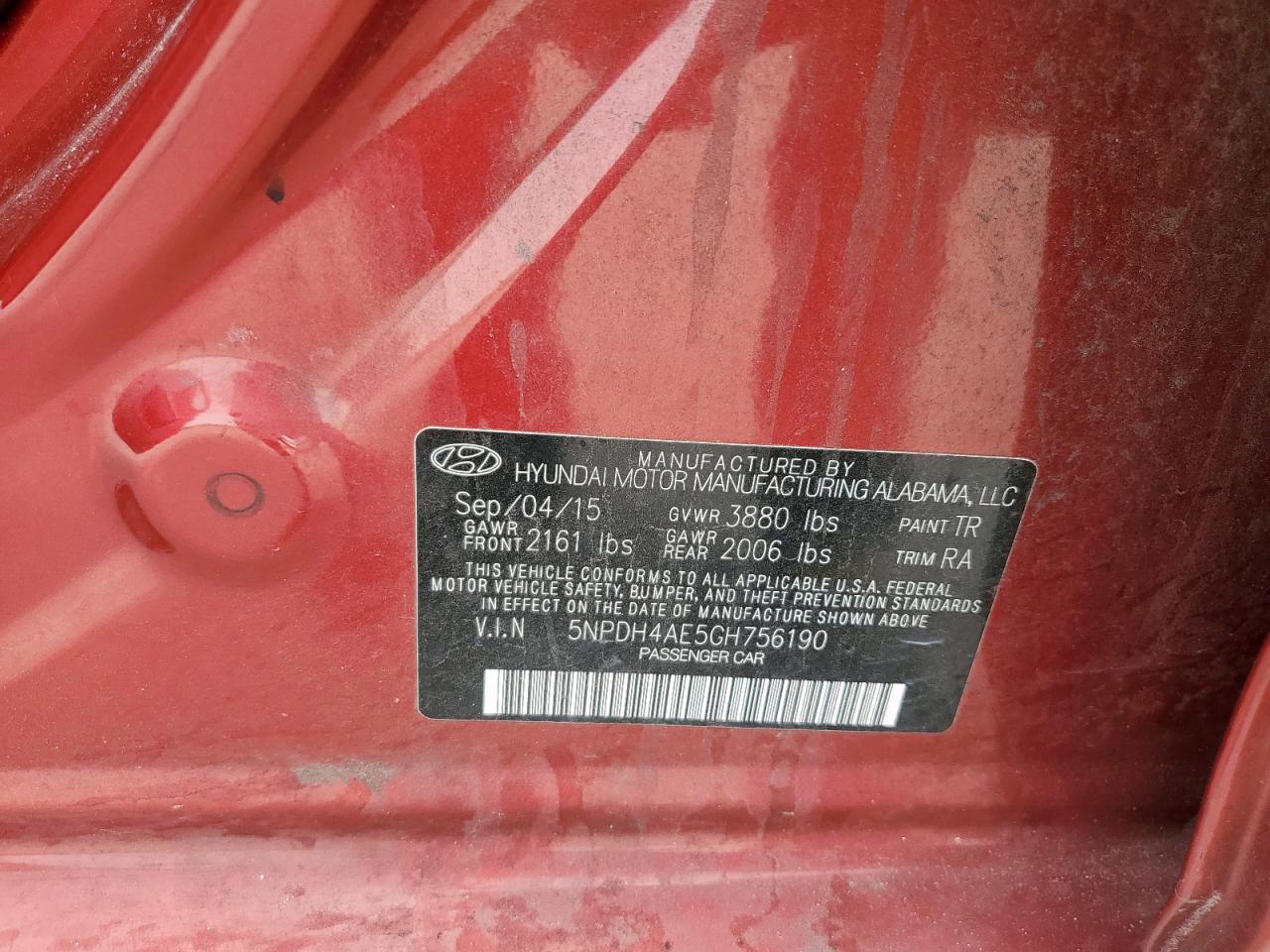 2016 Hyundai Elantra - Image 12