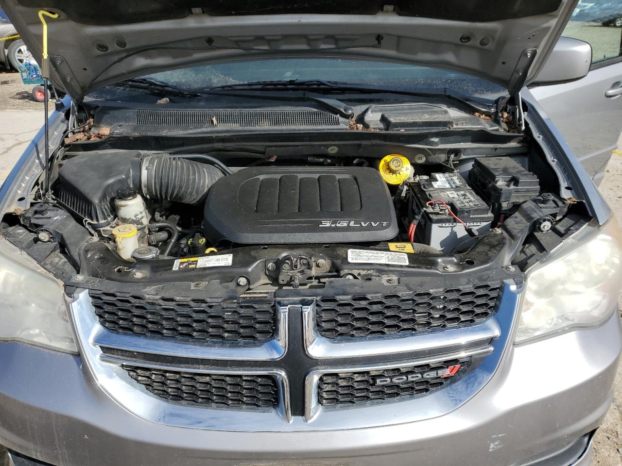 2014 Dodge Caravan - Image 11