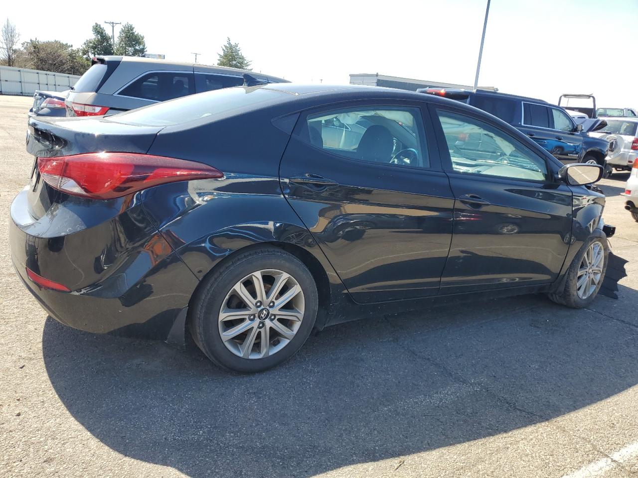 2015 Hyundai Elantra - Image 3
