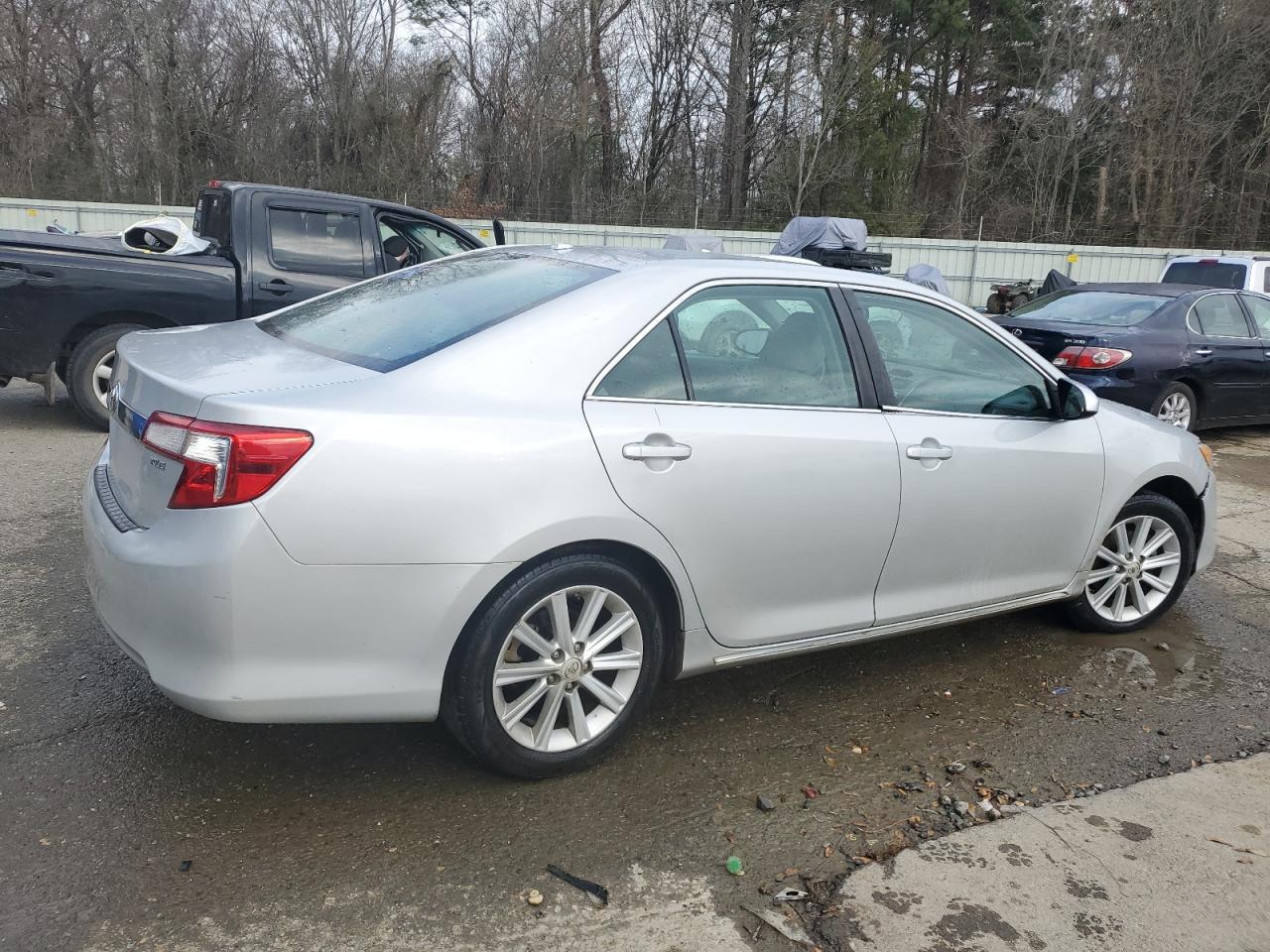 2014 Toyota Camry - Image 3