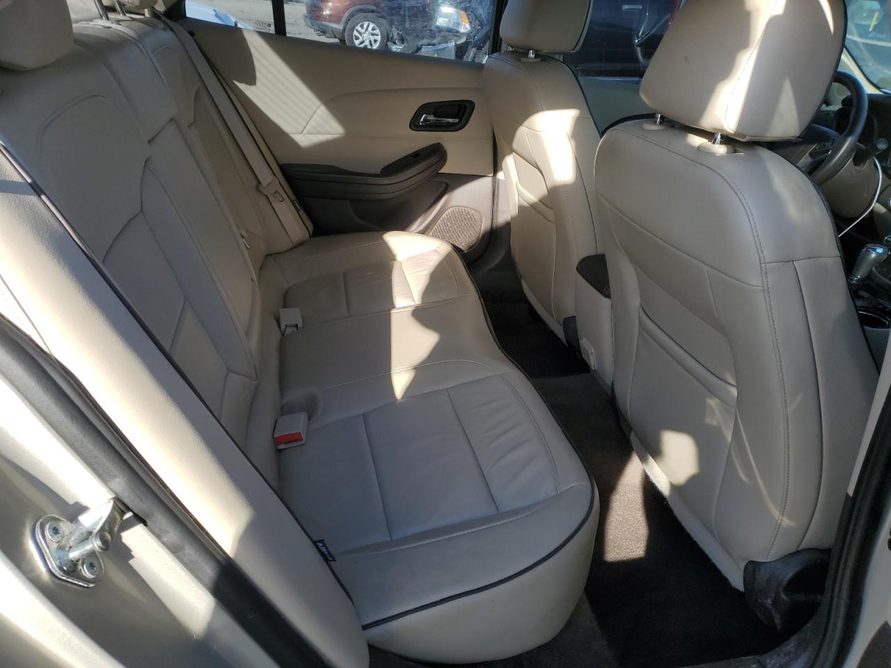 2015 Chevrolet Malibu - Image 10