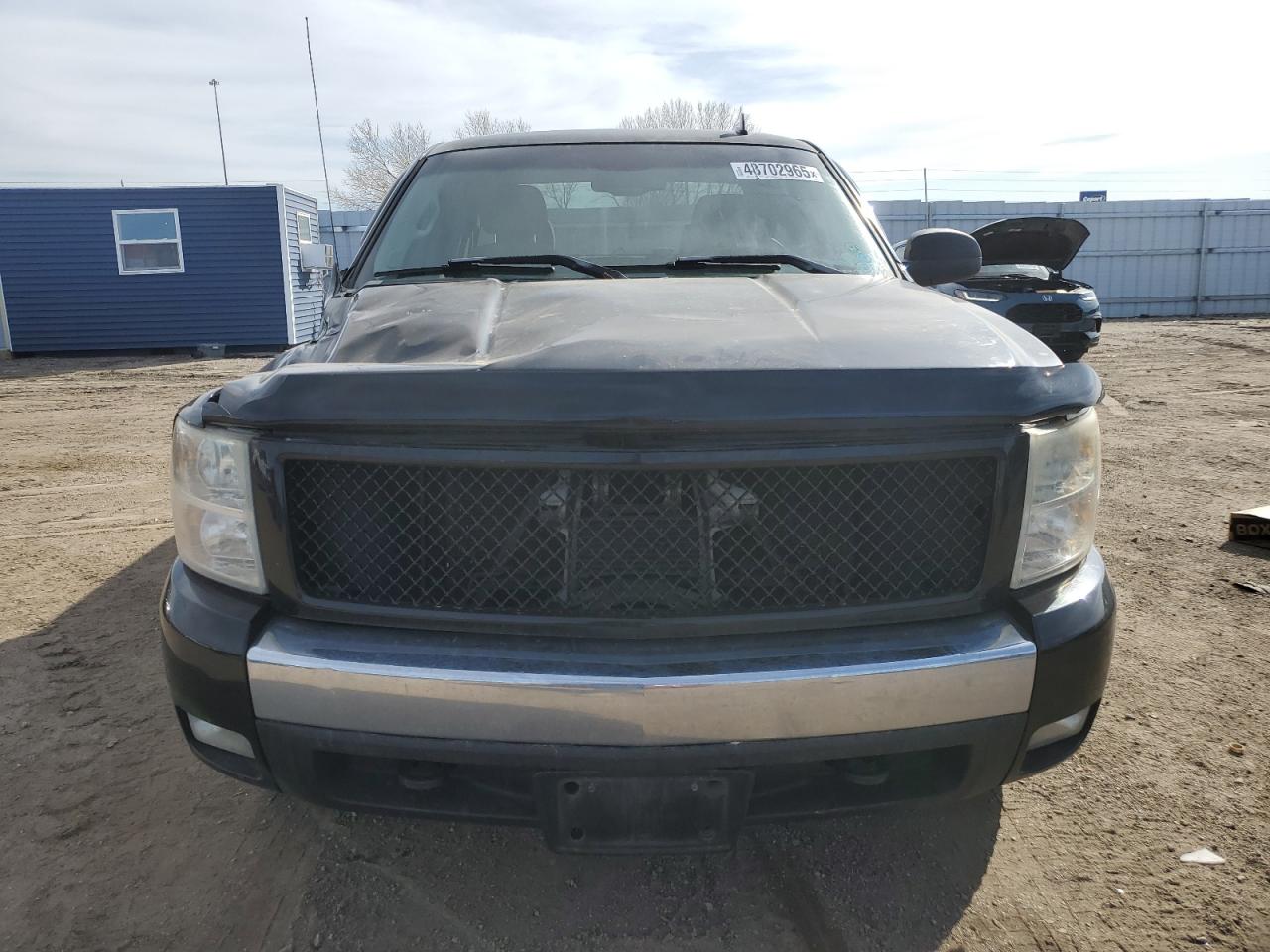 2007 Chevrolet Silverado - Image 5
