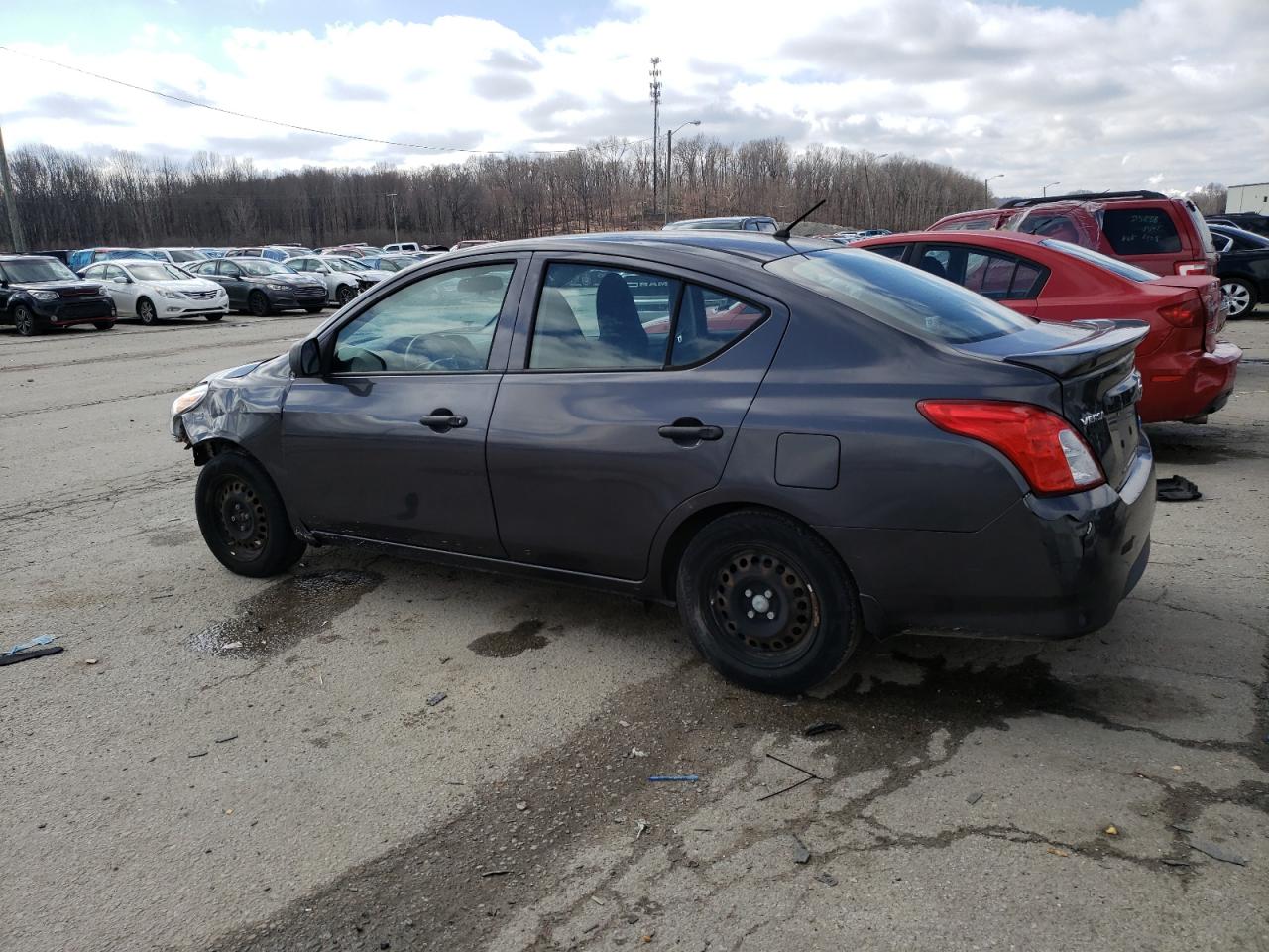 2015 Nissan Versa - Image 2