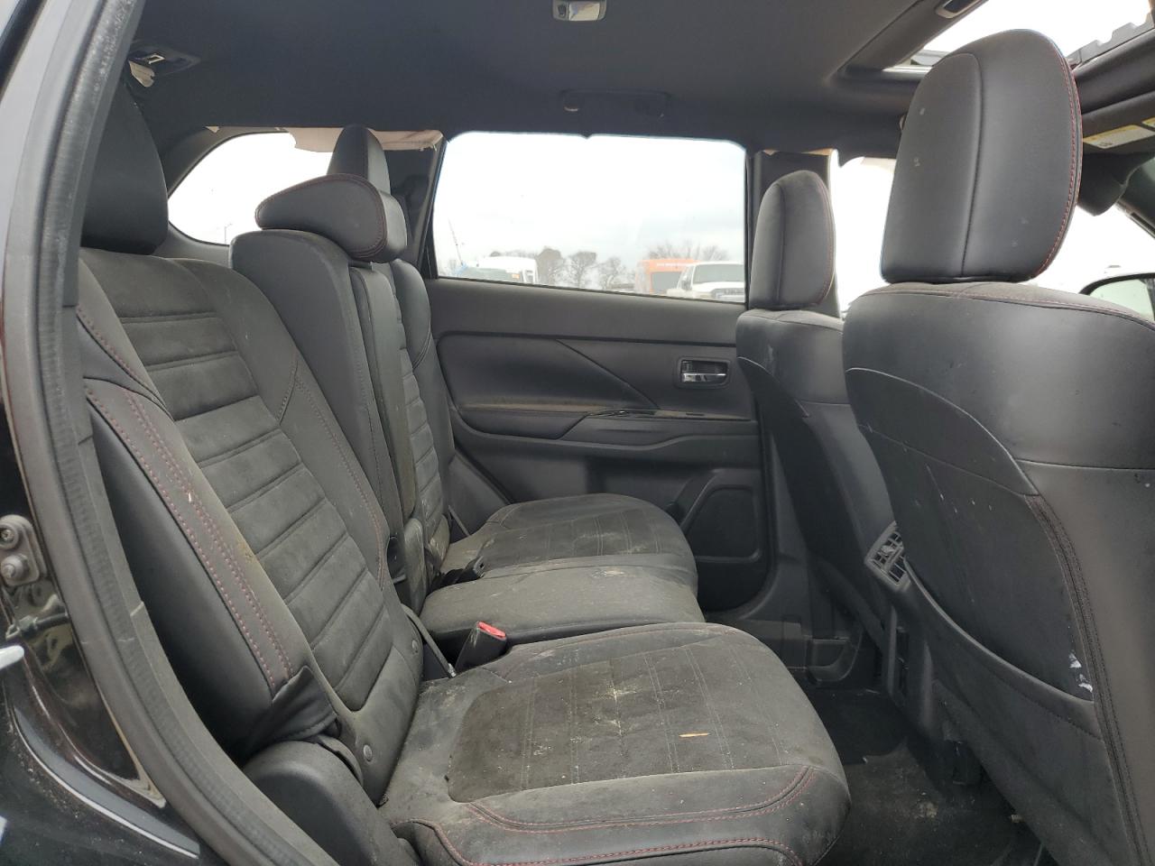 2020 Mitsubishi Outlander - Image 11