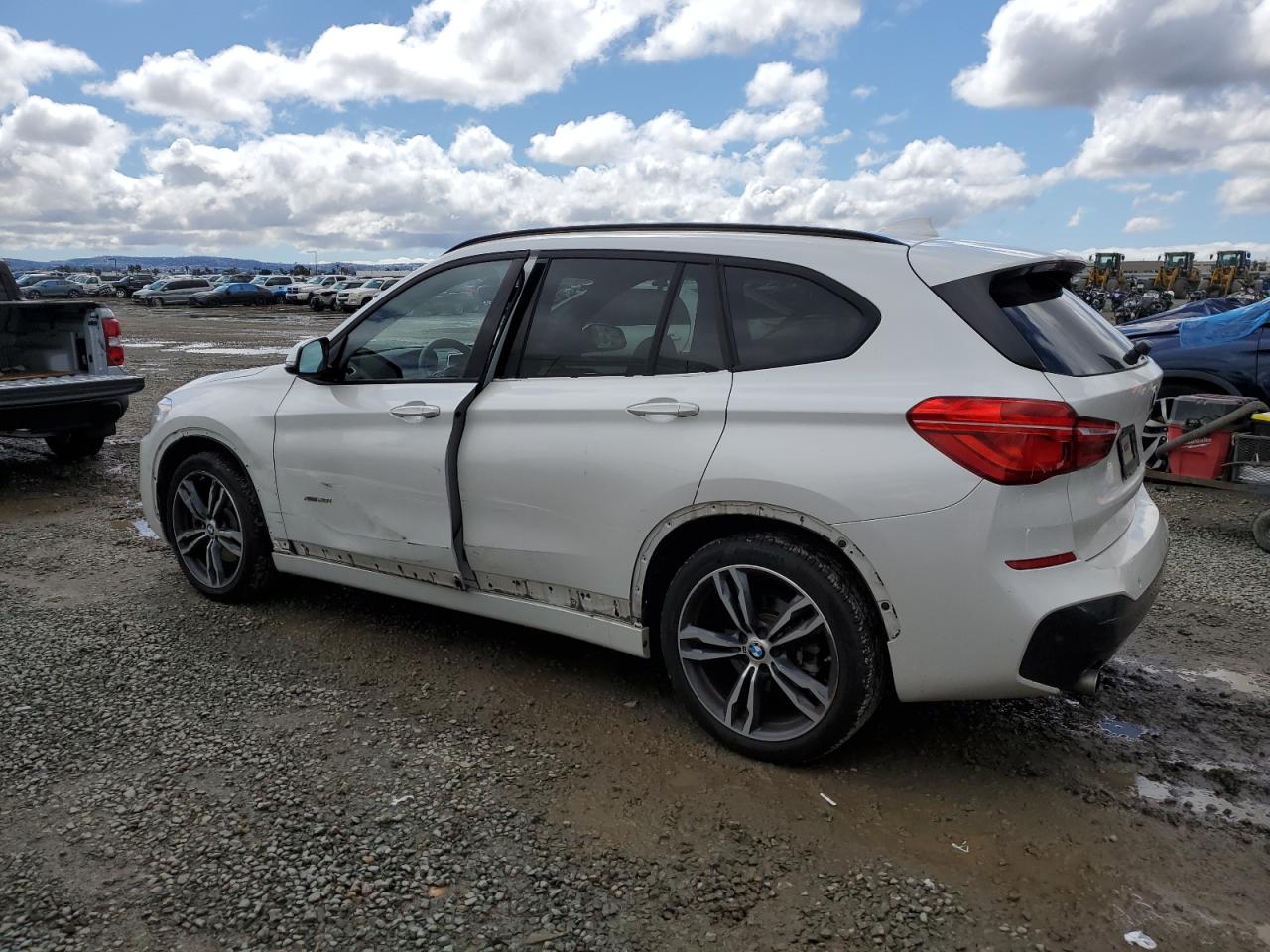2016 BMW X1 - Image 2