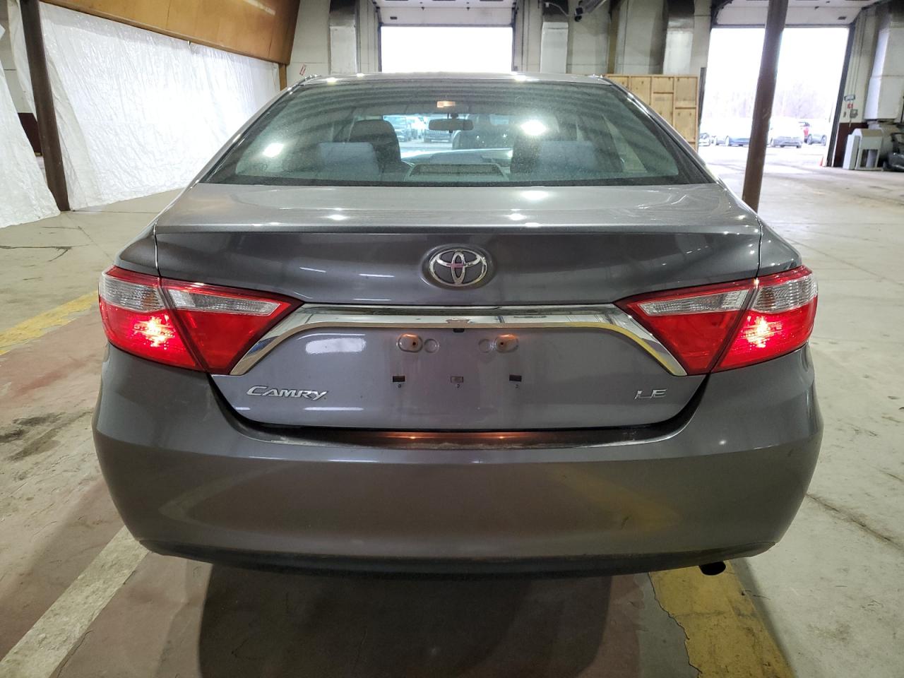2015 Toyota Camry - Image 6