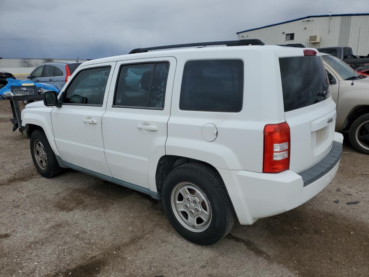 2010 Jeep Liberty (Patriot) - Image 2