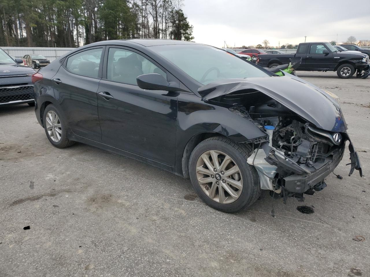 2015 Hyundai Elantra - Image 4
