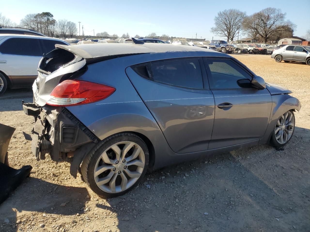 2015 Hyundai Veloster - Image 3