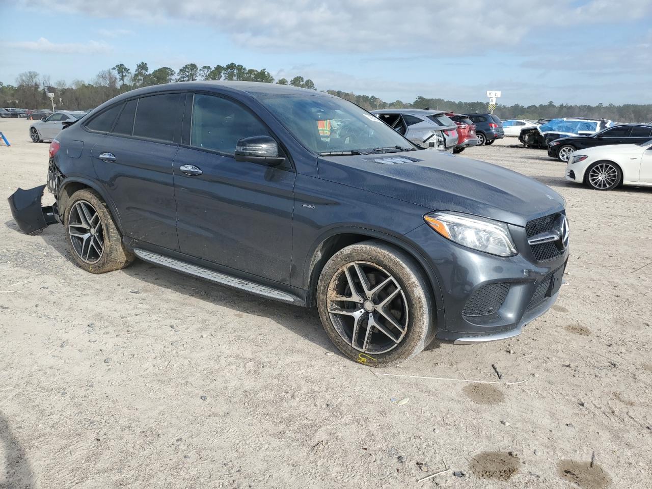 2016 Mercedes-Benz GLE - Image 4
