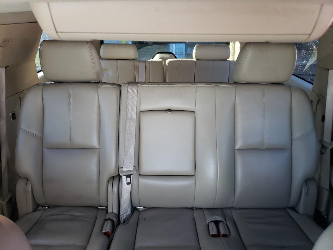 2011 Chevrolet Tahoe - Image 10