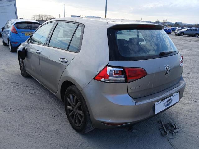 2015 VOLKSWAGEN GOLF S BLU