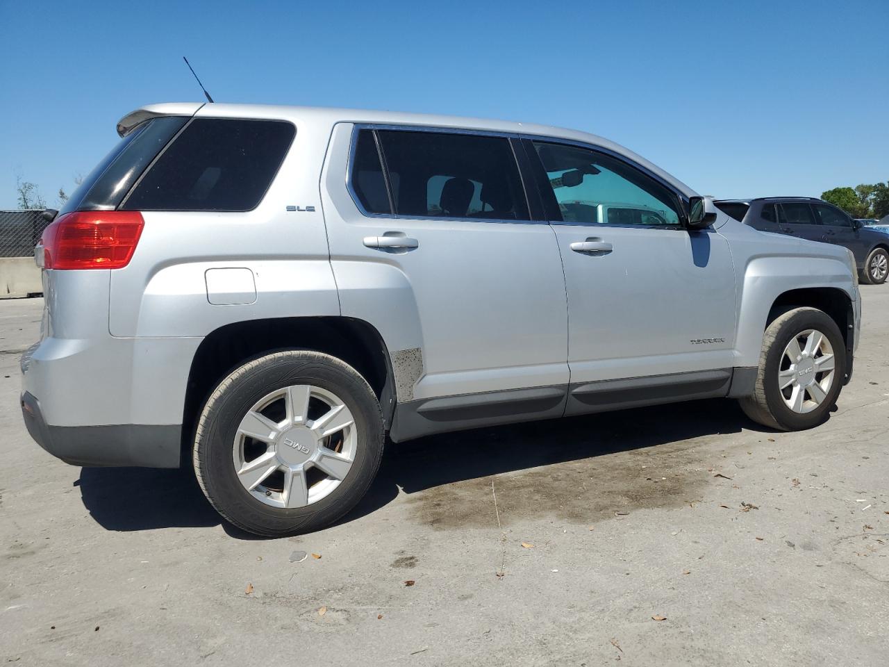 2011 GMC Terrain - Image 3