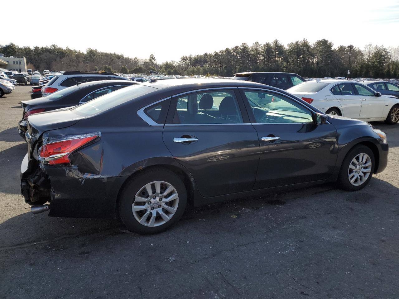2015 Nissan Altima - Image 3