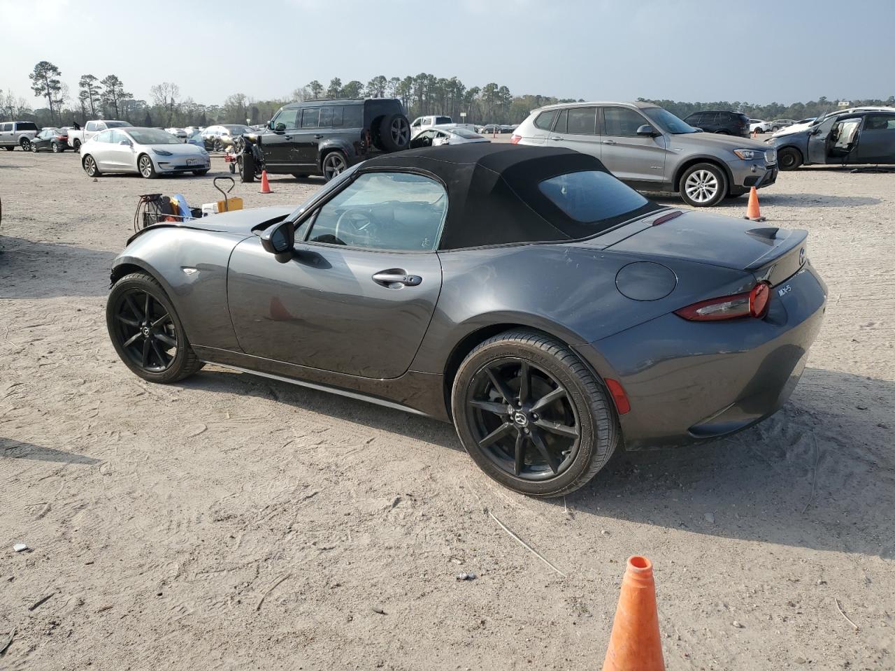 2021 Mazda MX-5 - Image 2