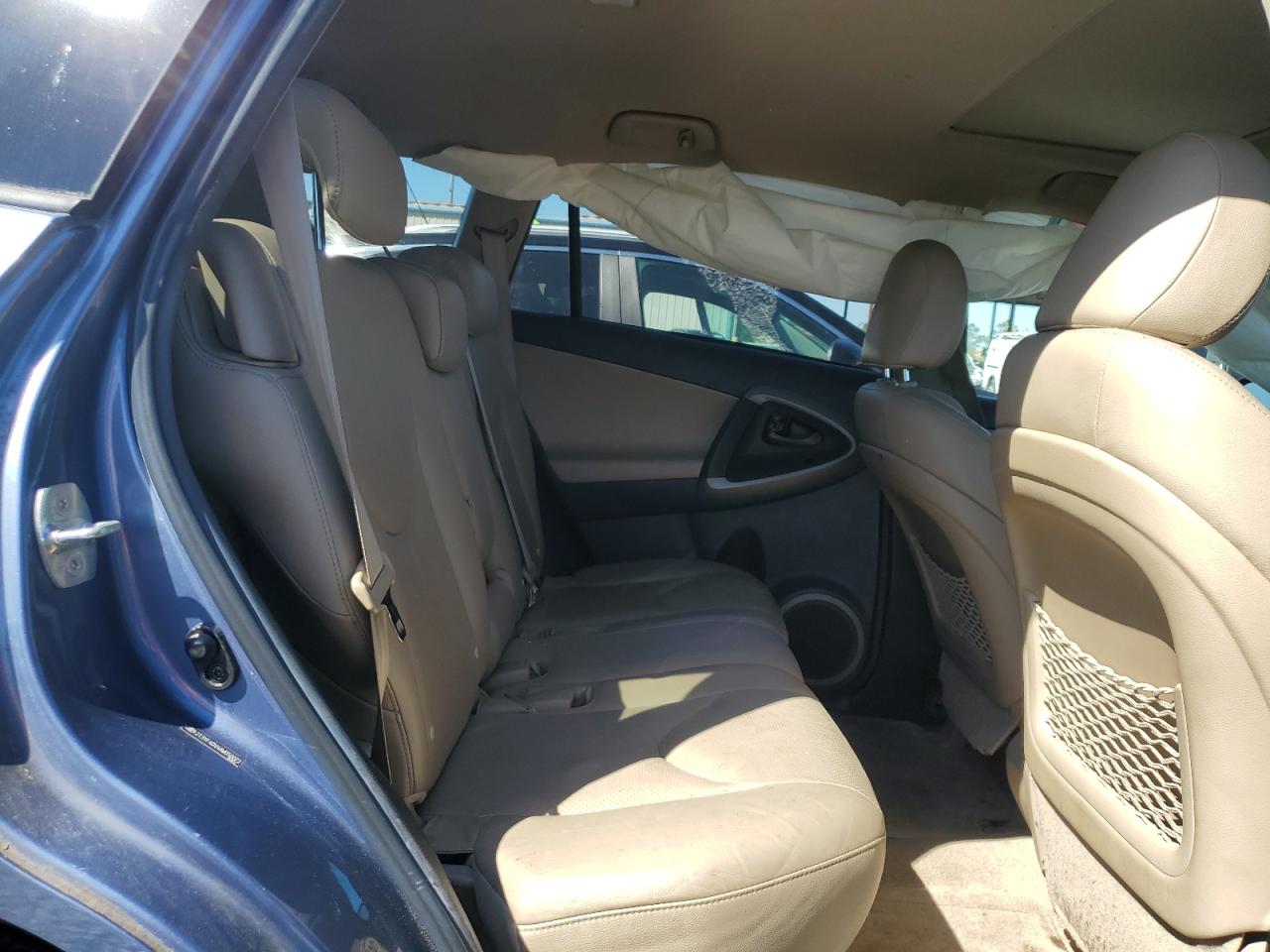 2010 Toyota RAV 4 - Image 11