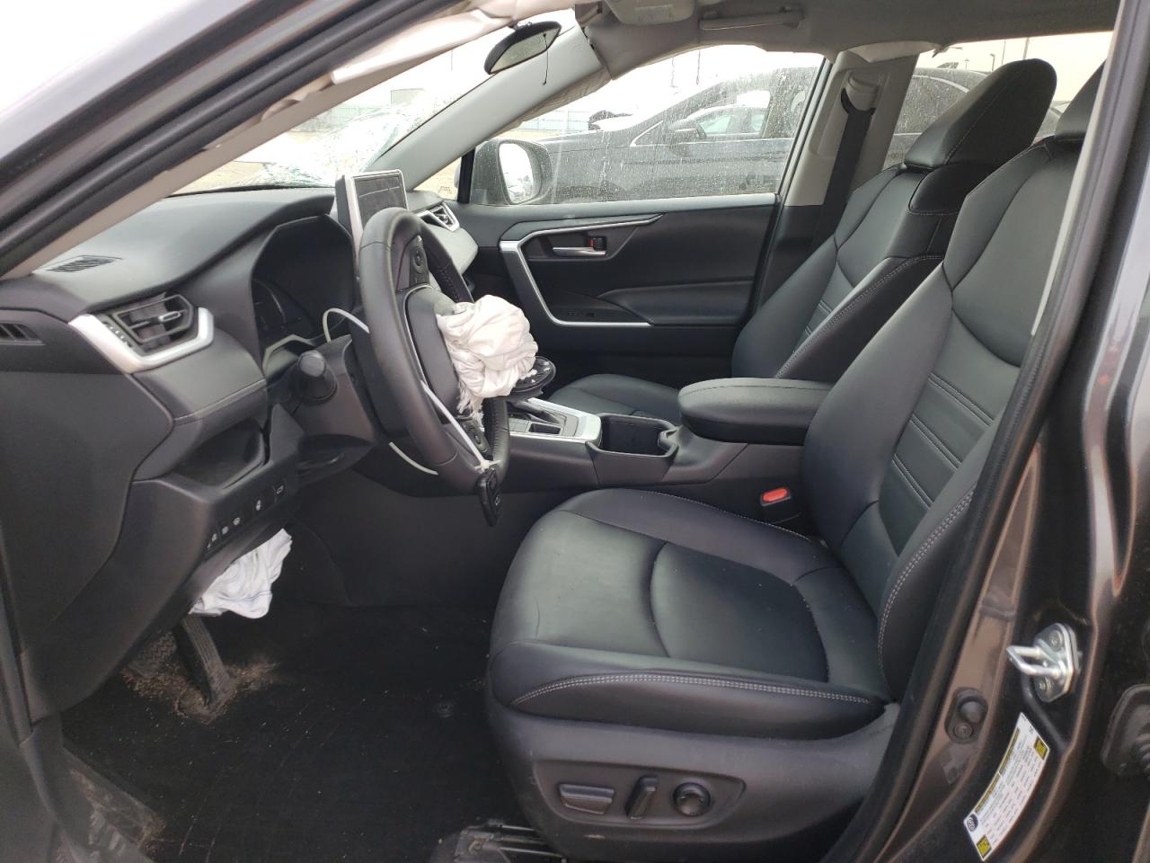 2024 Toyota RAV 4 - Image 7