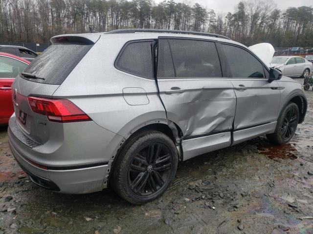  VOLKSWAGEN TIGUAN 2022 Серебристый
