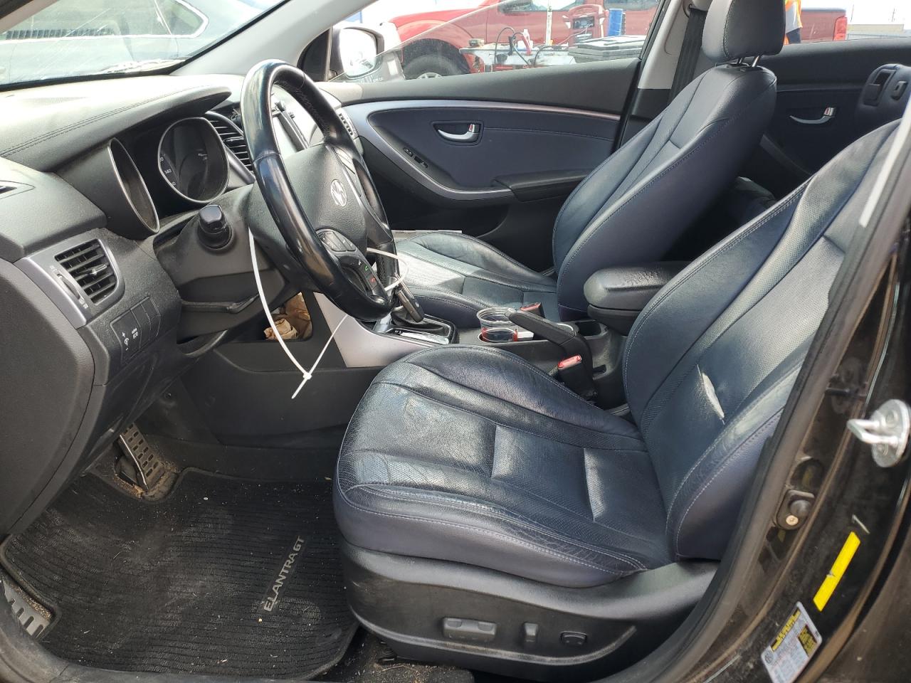 2013 Hyundai Elantra - Image 7