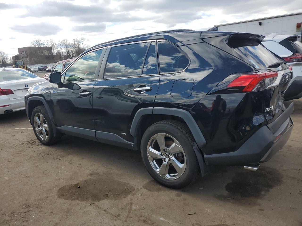 2020 Toyota RAV 4 - Image 2