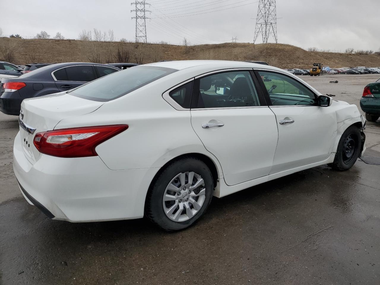 2017 Nissan Altima - Image 3