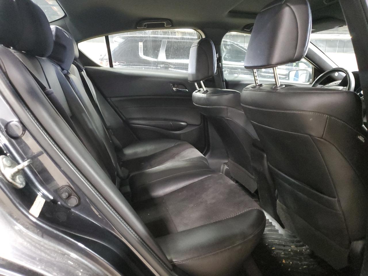2016 Acura ILX - Image 10