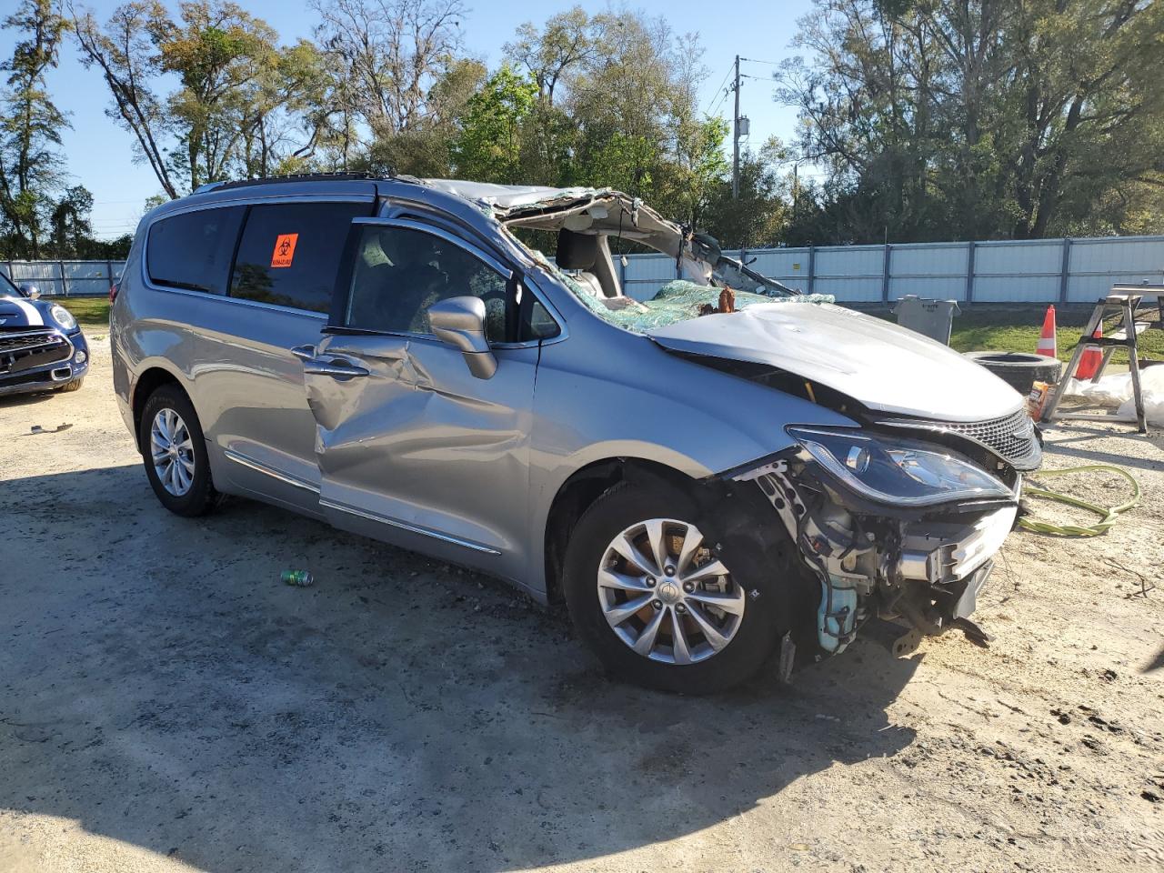 2018 Chrysler Pacifica - Image 4