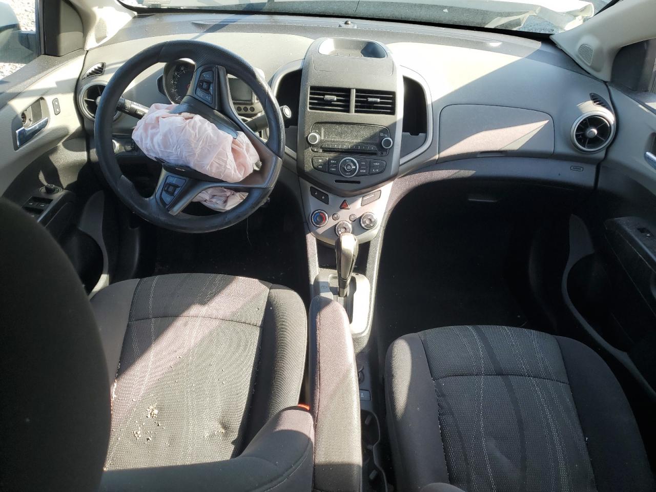 2014 Chevrolet Sonic - Image 8