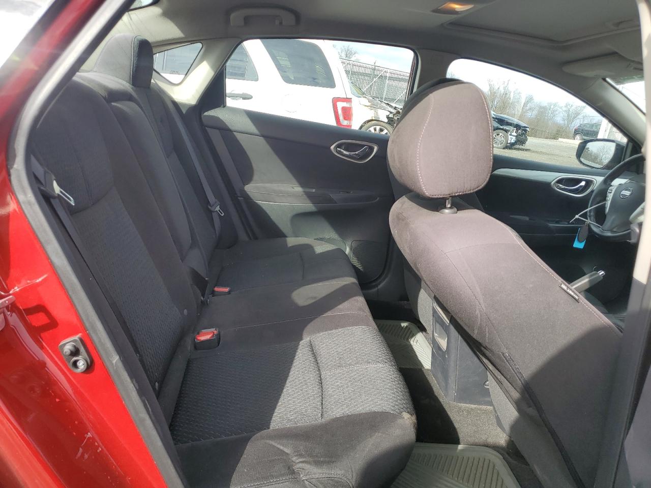 2014 Nissan Sentra - Image 10