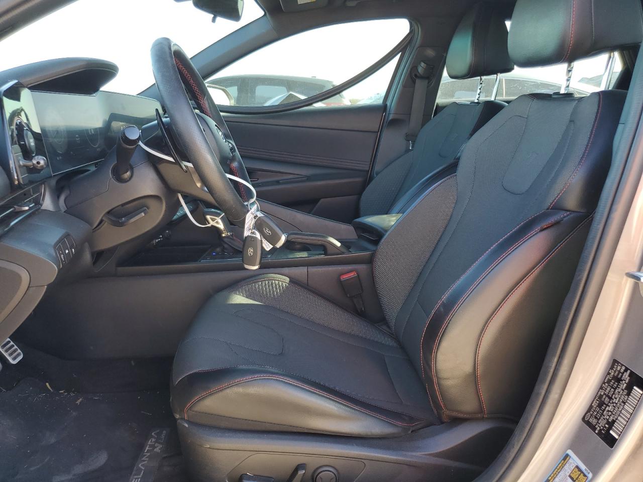 2023 Hyundai Elantra - Image 7