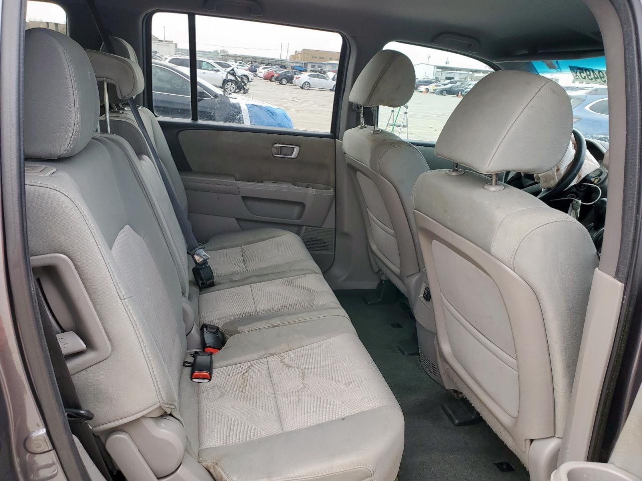 2014 Honda Pilot - Image 11