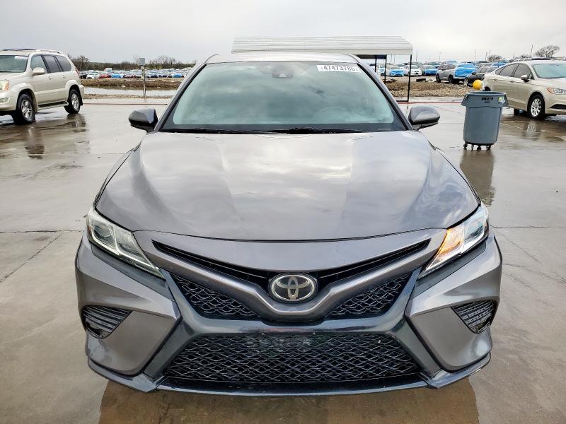  TOYOTA CAMRY 2020 Серый