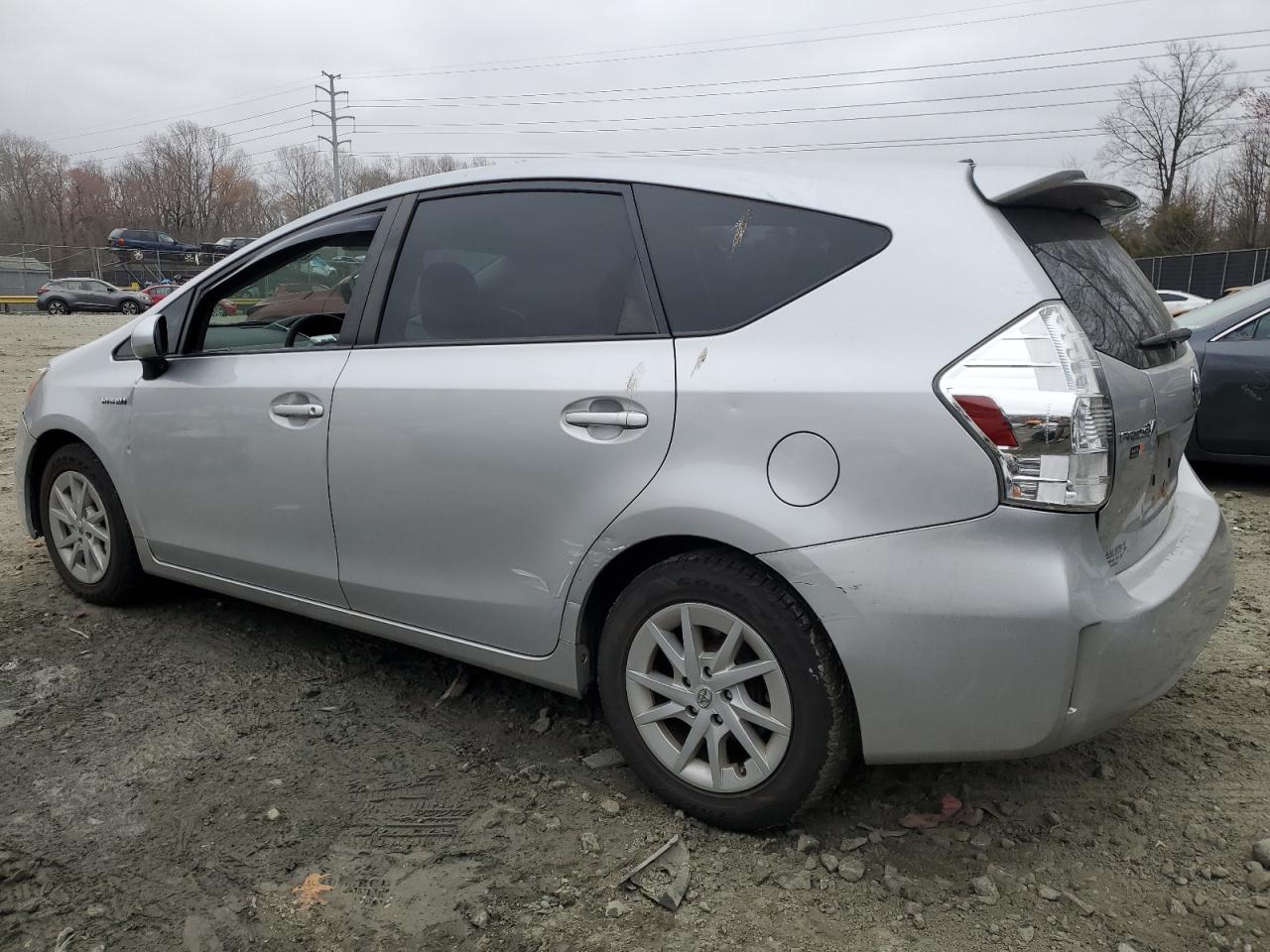 2014 Toyota Prius - Image 2