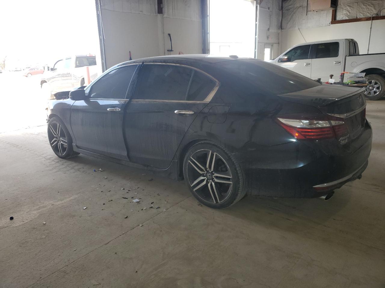 2016 Honda Accord - Image 2