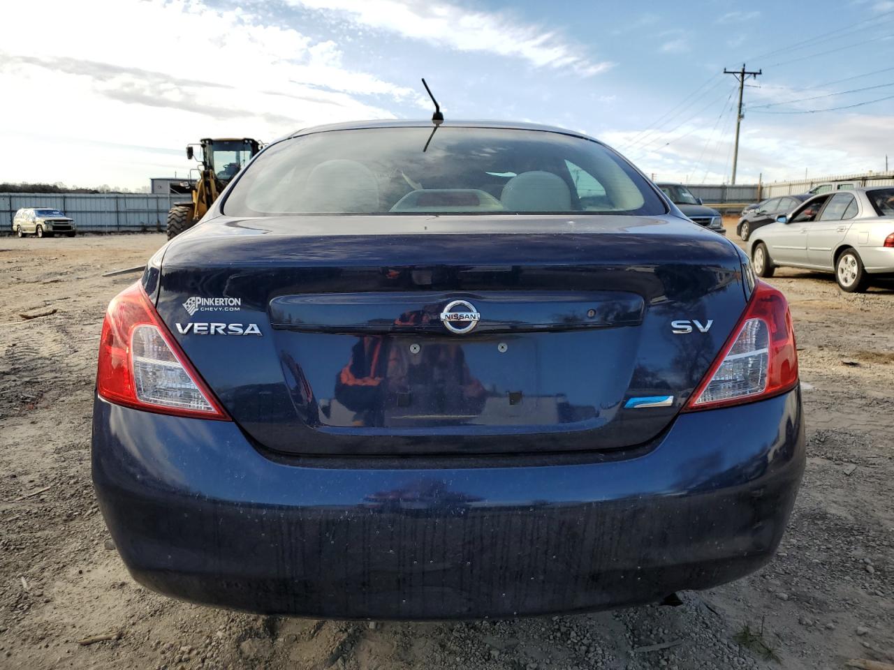 2012 Nissan Versa - Image 6