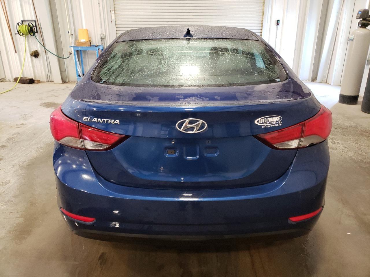 2015 Hyundai Elantra - Image 6