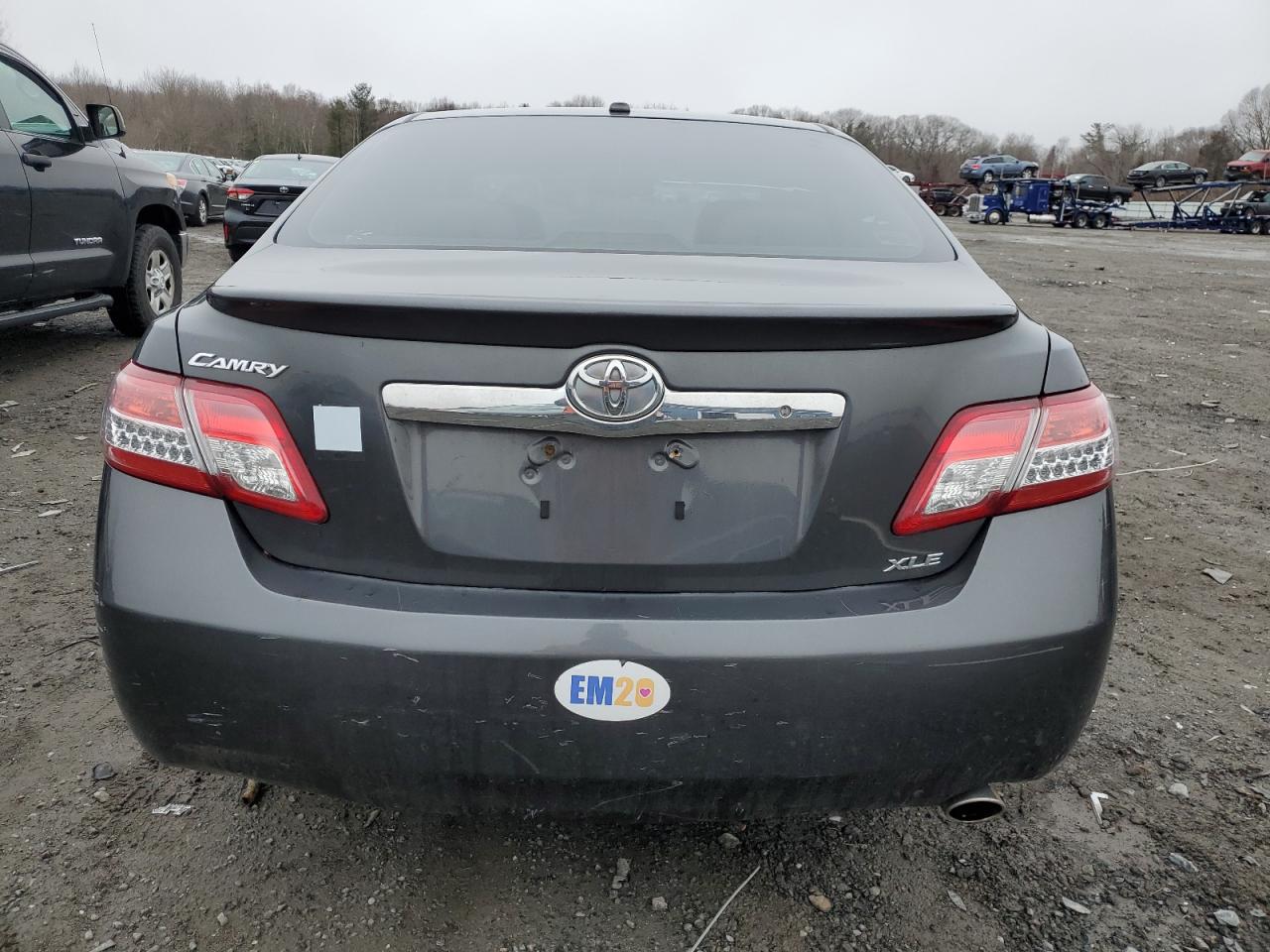 2010 Toyota Camry - Image 6
