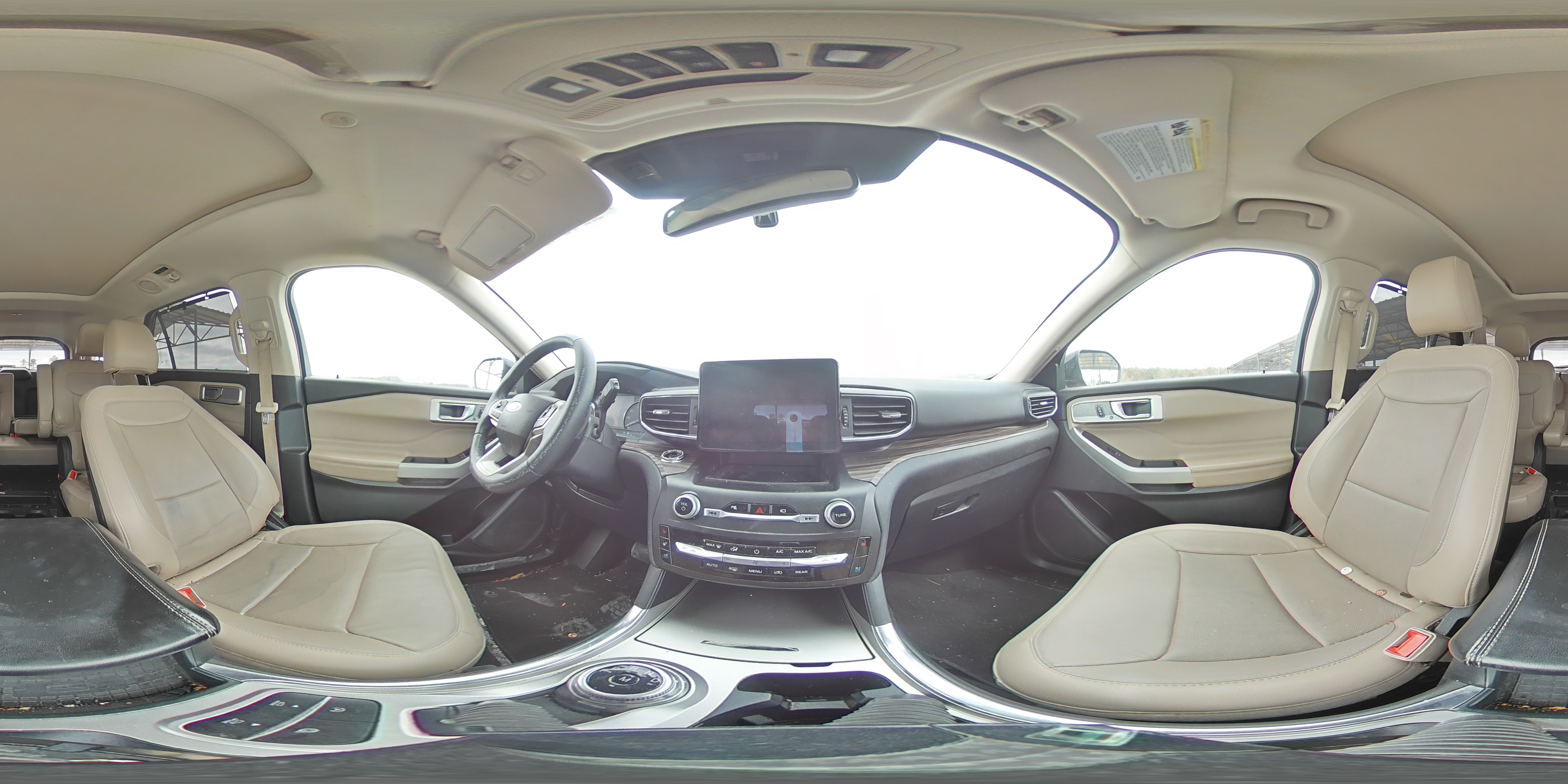 2020 Ford Explorer - Image 13
