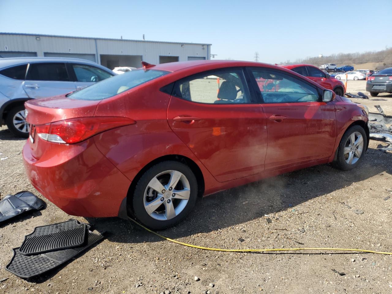 2013 Hyundai Elantra - Image 3