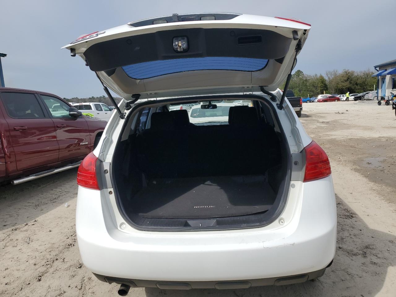 2014 Nissan Rogue - Image 6