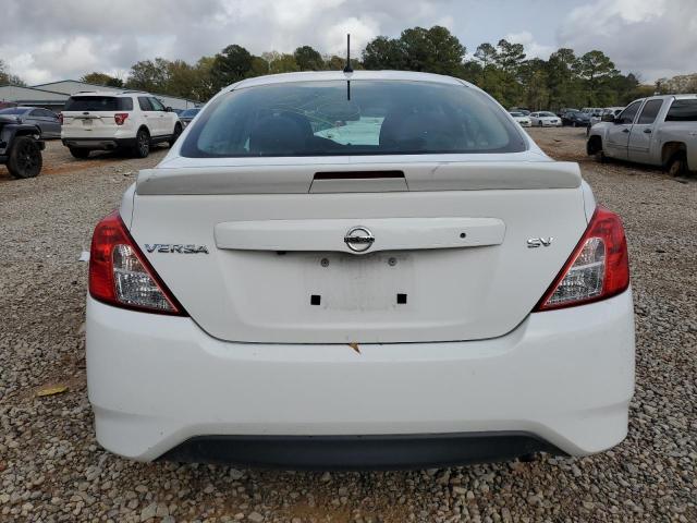  NISSAN VERSA 2019 Biały