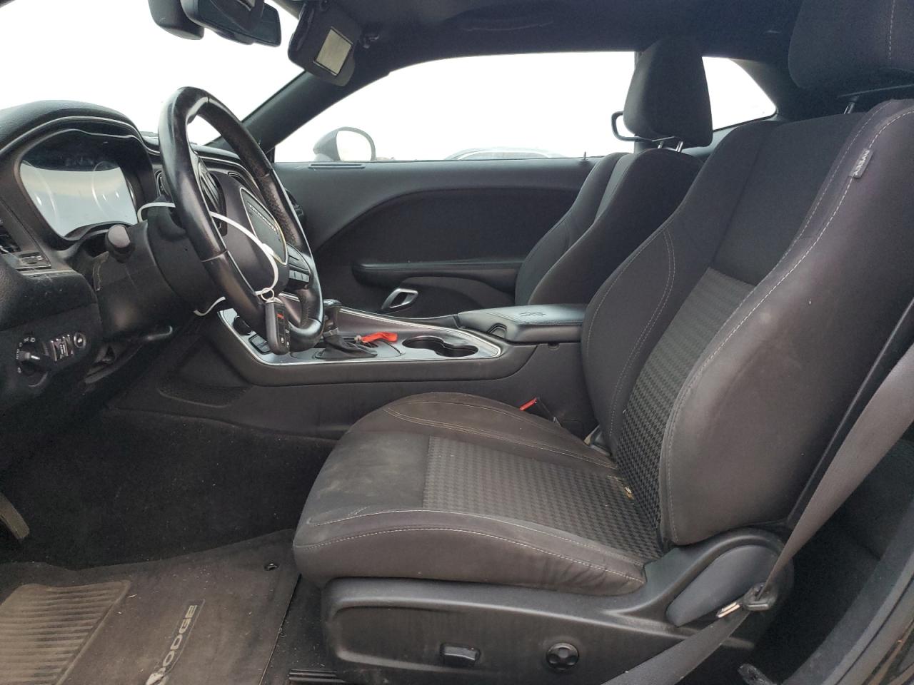 2015 Dodge Challenger - Image 7