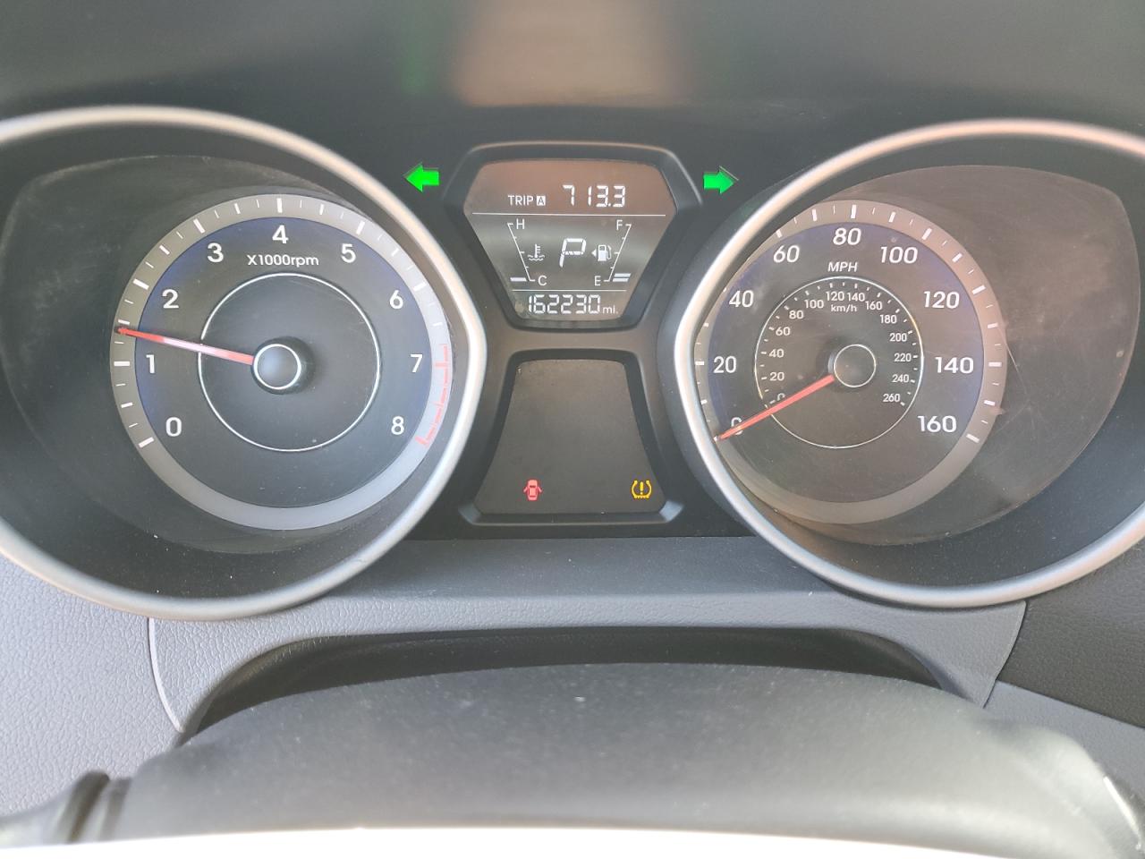 2014 Hyundai Elantra - Image 9