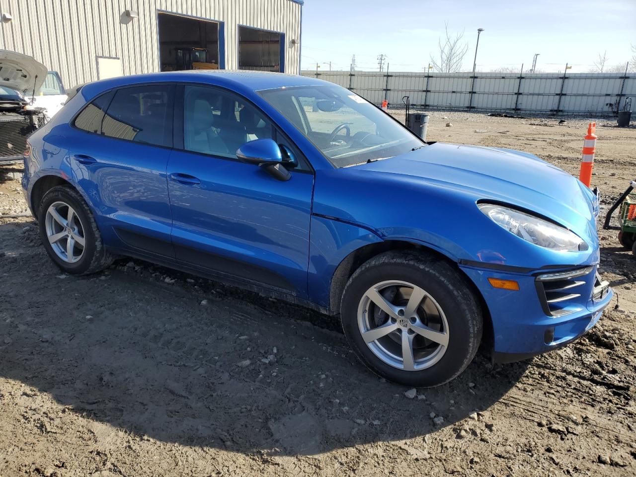 2017 Porsche Macan - Image 4