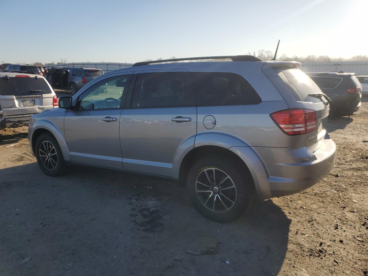 2018 Dodge Journey - Image 2